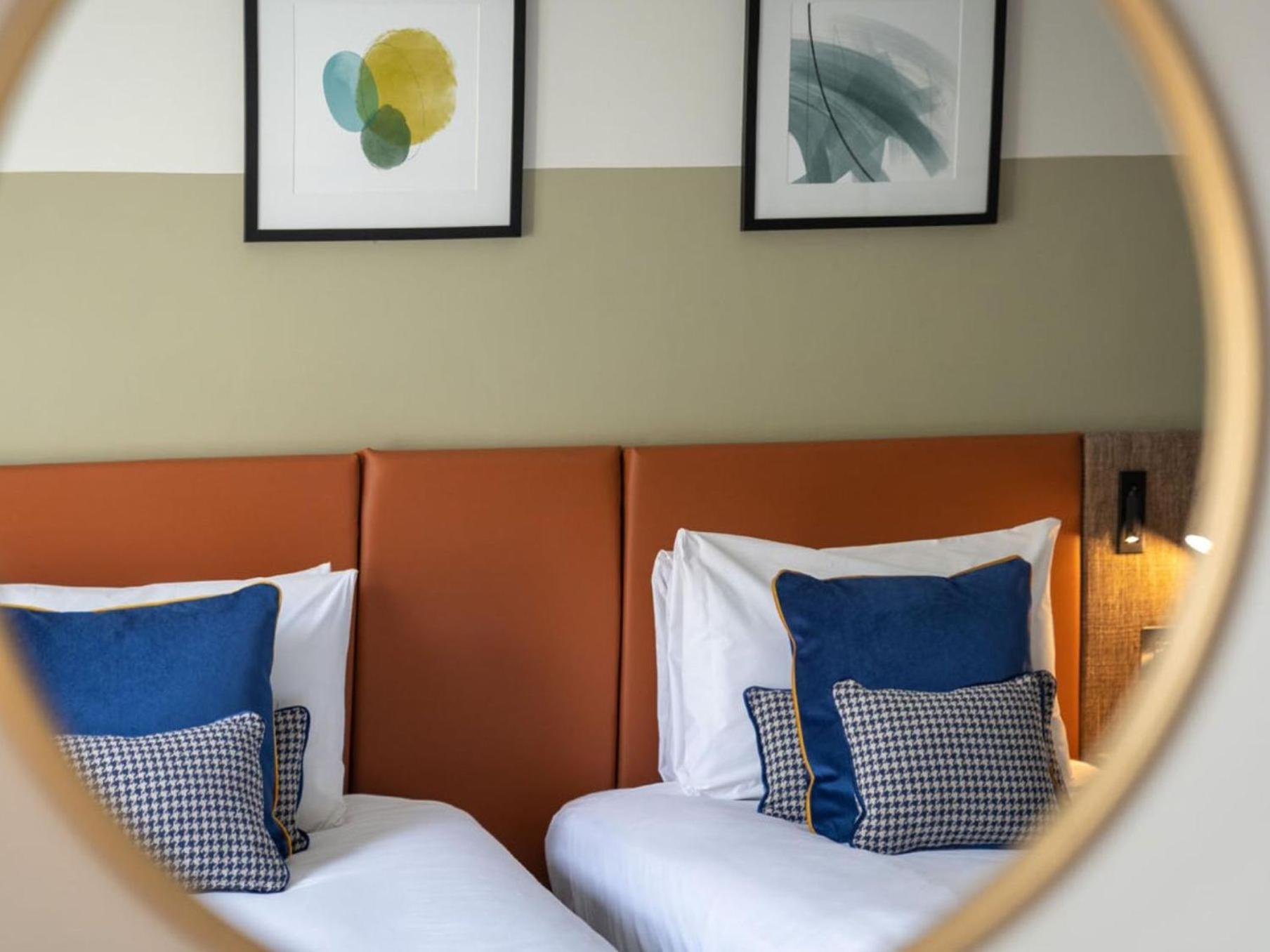 Voco Edinburgh - Royal Terrace By Ihg Hotel Exterior foto